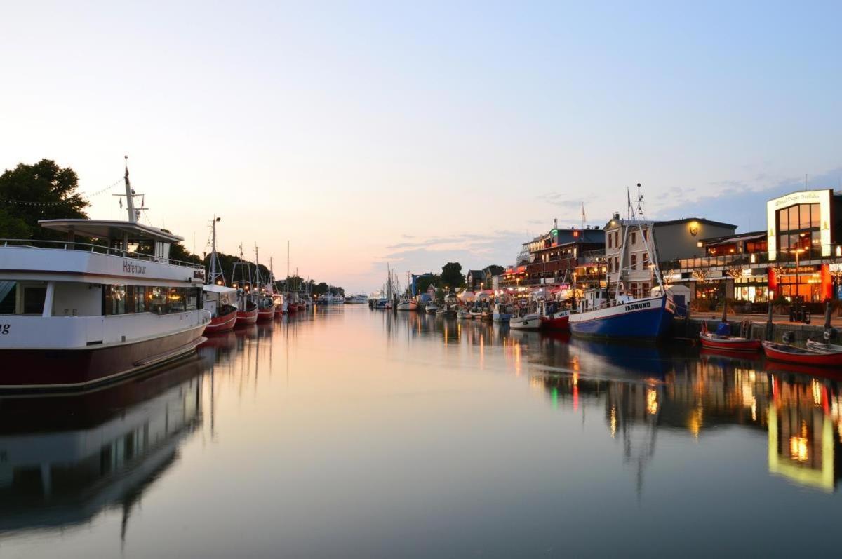 Traffic, Direkt Am Alten Strom Rostock Luaran gambar
