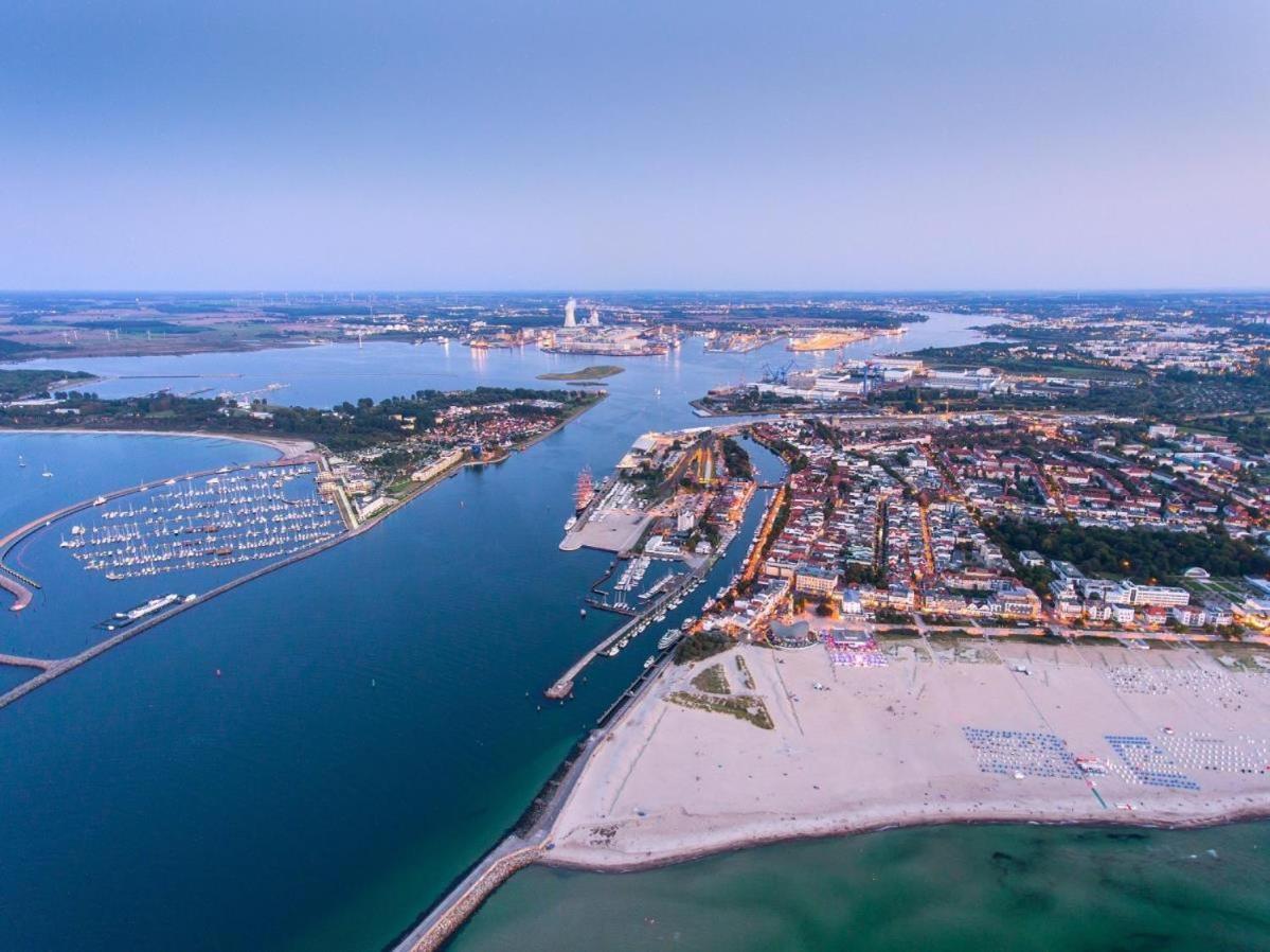Traffic, Direkt Am Alten Strom Rostock Luaran gambar